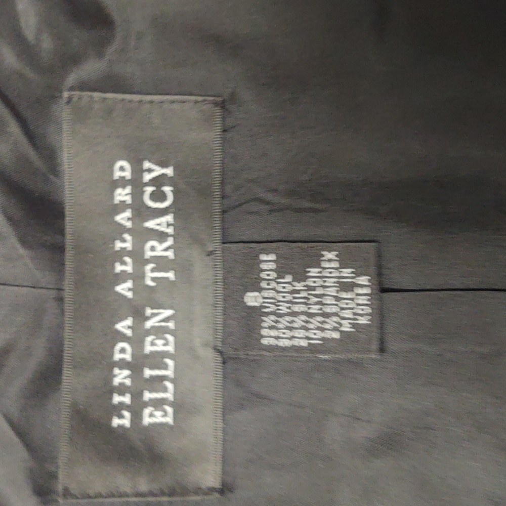 Suit - Picture 3 of 3